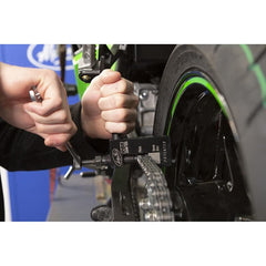4into1 Motion Pro PBR installed on chain trackside with handle, fast roadside repairs