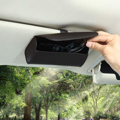 Accmor side profile showing elastic clip securing holder to car visor