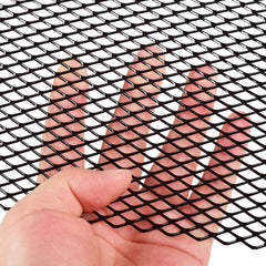 AggAuto close-up of 6x12mm rhombic holes highlighting airflow and debris blocking