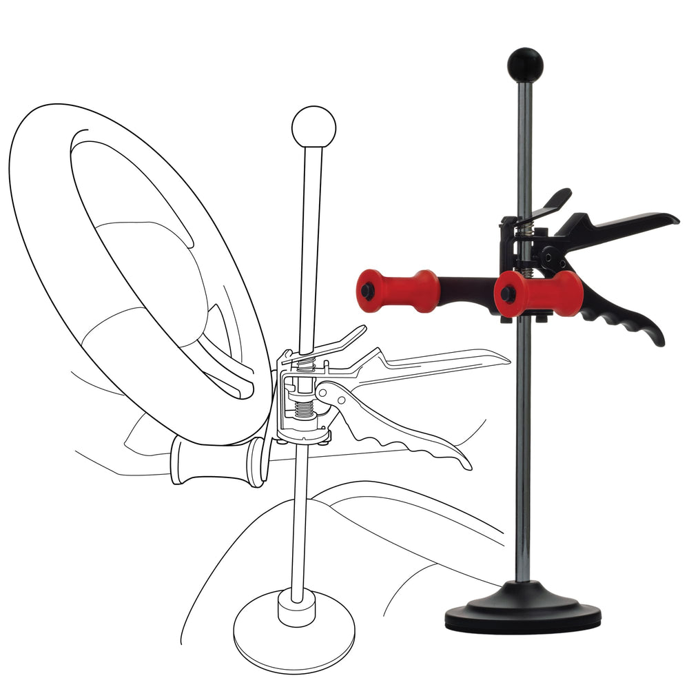 AUTOSOLO front view of holder securing steering wheel for stable alignment