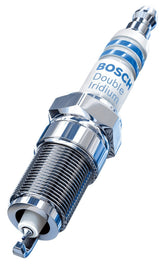 Bosch 9613 front packaging showing four plugs and OE branding for reliable fit