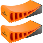 CARMTEK front packaging showing two curved levelers and chocks for quick setup
