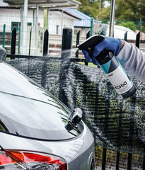 CARPRO close-up label shot highlighting SiO2 hybrid formula benefit