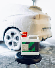 CARPRO Reset label close-up highlighting coating-friendly formulation benefits