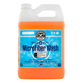 Chemical Guys front label on one-gallon bottle showing product identity and benefit