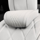 Dapucarin front view showing off-white headrest and ergonomic shape for comfort