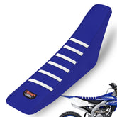 fewfuss front view seat cover showing white stripe and clean fit benefit traction