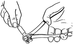 GEARWRENCH 204D cleaning jaw close-up revealing hardened edges to remove corrosion effectively