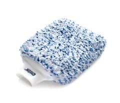 Gyeon mitt front view showing plush pile for safe paint contact