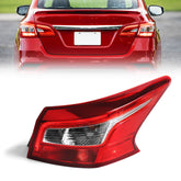 Huray right tail light front view showing clear red lens and clean fit benefit
