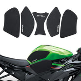 KATIE DEVI front tank pad showing protection and cosmetic match