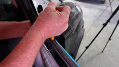 Lisle 35240 in use on car door removing belt molding with reduced risk of damage