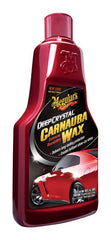 Meguiar's Deep Crystal close-up of liquid texture on applicator demonstrating smooth spreadability