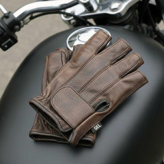 Milwaukee Leather MG7561 gel-palm closeup showing cushioning for vibration reduction