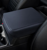 Sinvanho front view showing fitted console cover and clean OEM look