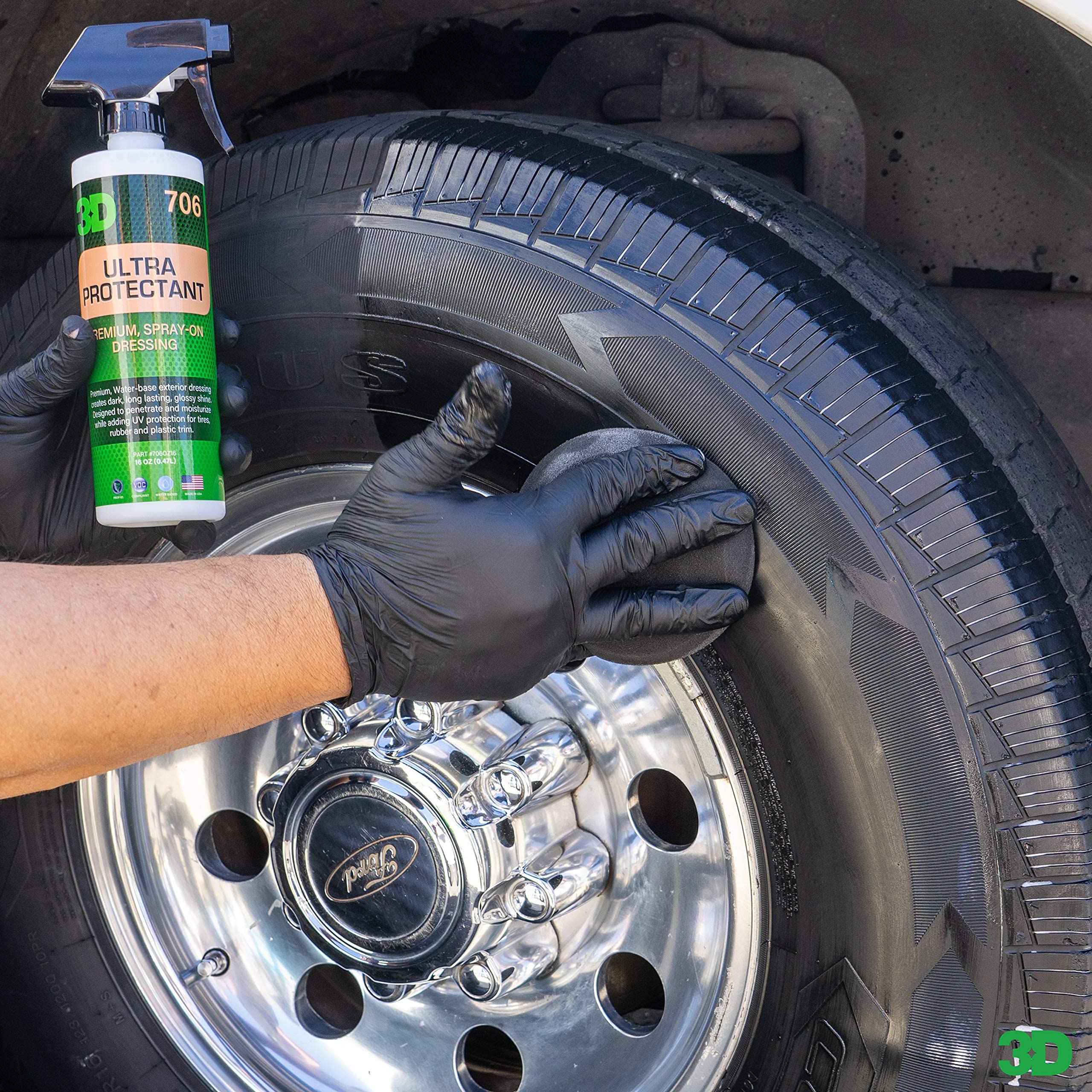 3D close-up of tire tread with deep black high-gloss finish benefit
