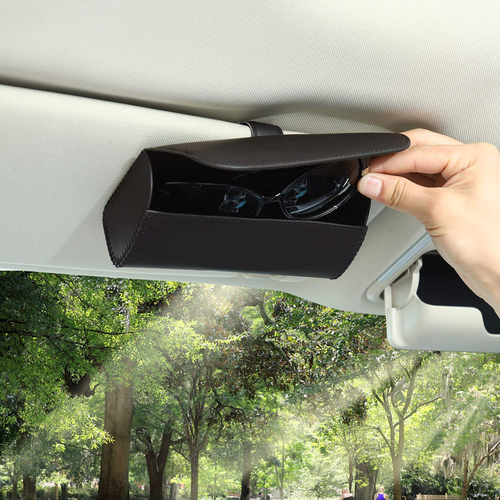 Accmor side profile showing elastic clip securing holder to car visor