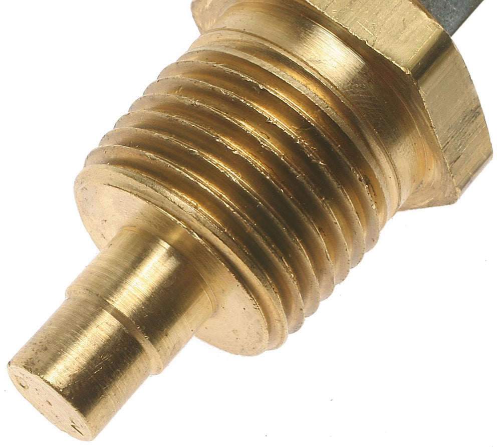 ACDelco Gold close-up of threads and seal ensuring leak-free fit