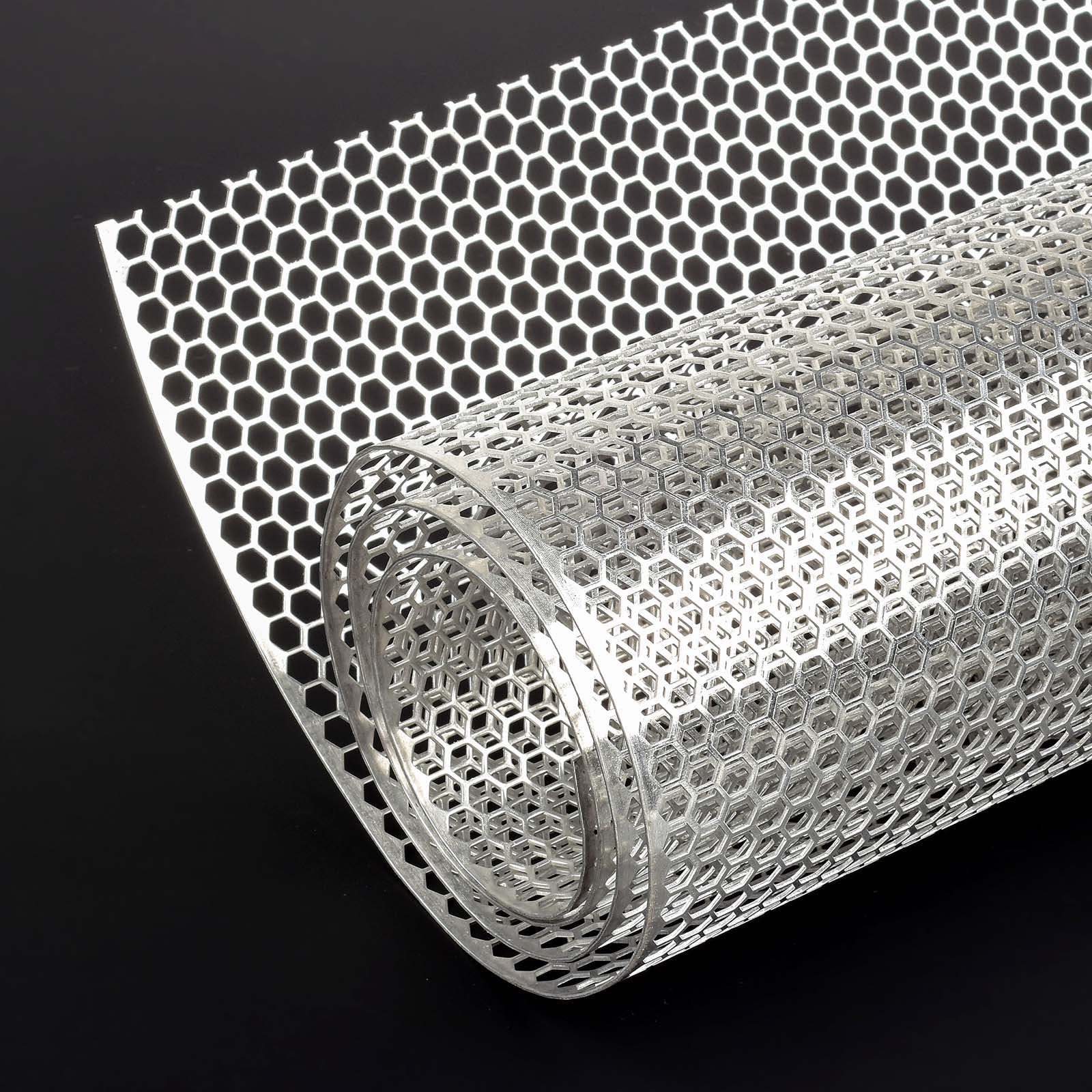 AggAuto front view of grill mesh showing full panel and shape benefits