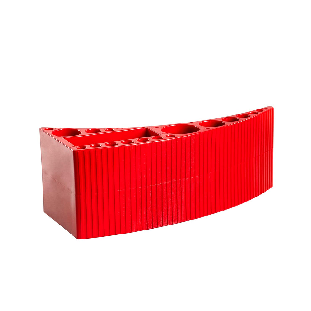 Andersen Hitches close-up of ramp surface for secure tire grip benefit