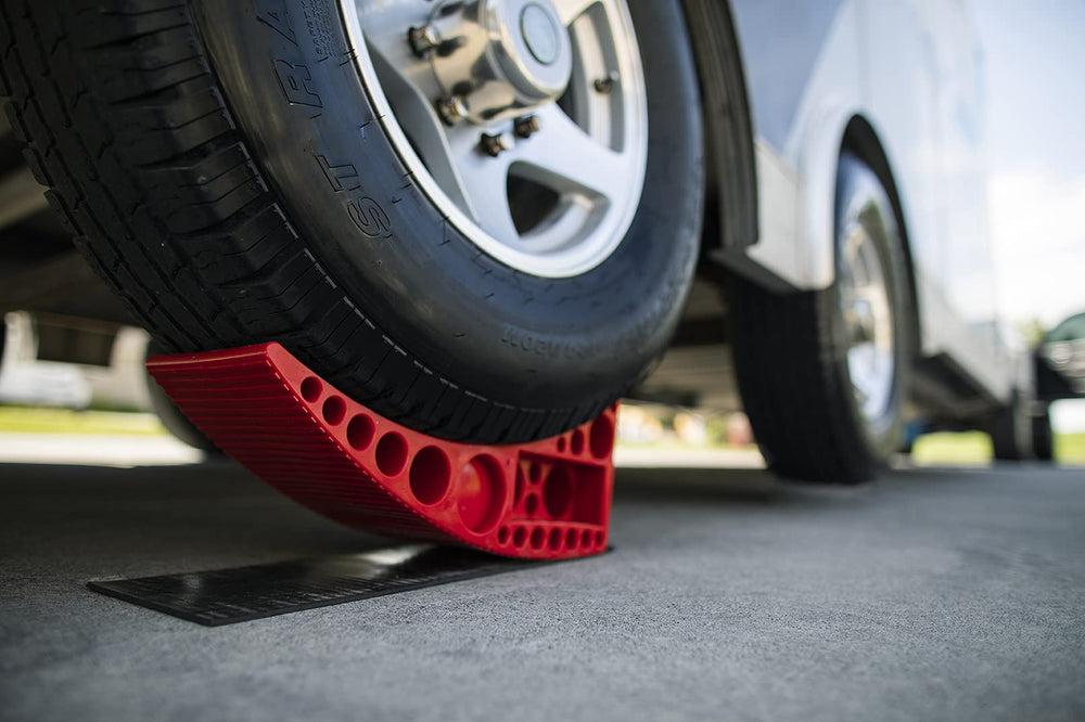 Andersen Hitches compact size in truck storage for easy portability benefit