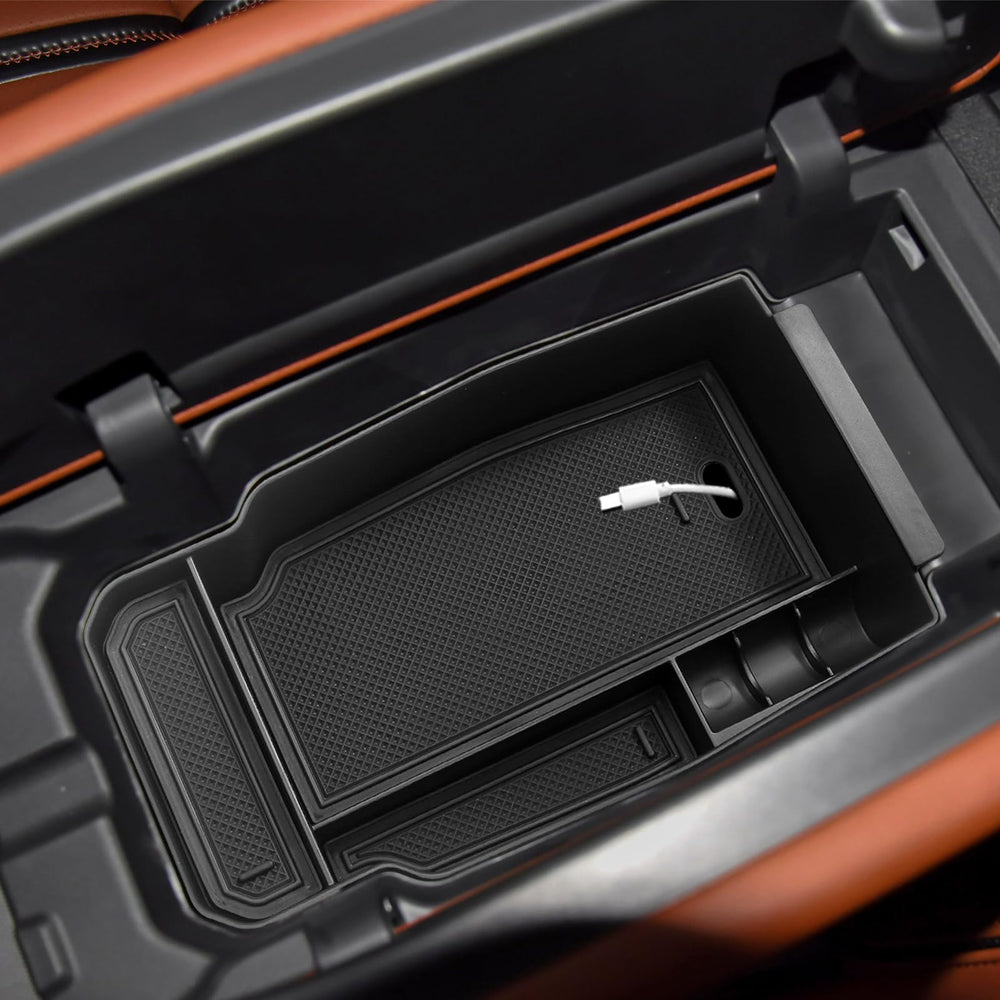 ANFOKAS lifestyle shot with driver reaching items easily and staying focused