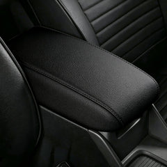 AOMSAZTO close-up of PU leather texture highlighting soft durable feel