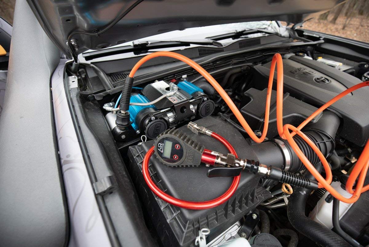 ARB tyre inflator chuck close-up locking securely for hands-free inflation