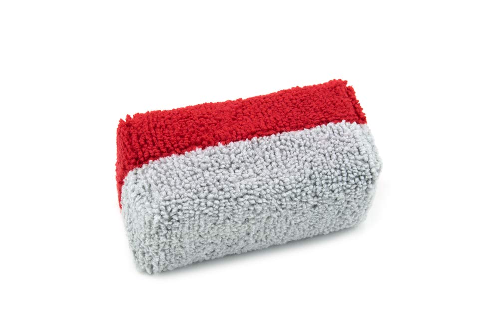 Autofiber mini close-up of microfiber and plastic barrier, shows reduced soak-through benefit