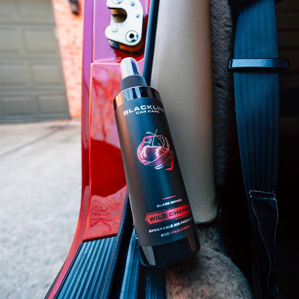 Blackline spray mist dispersing to neutralize car odors quickly