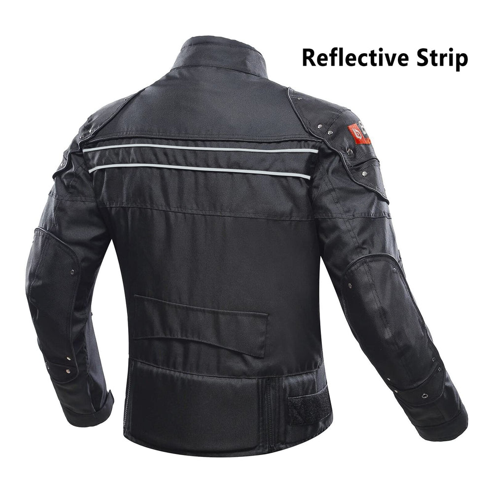 BORLENI rider wearing jacket on motorcycle illustrating comfort and mobility