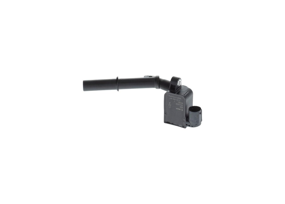 Bosch 0221604067 terminal close-up with corrosion-resistant connector benefit