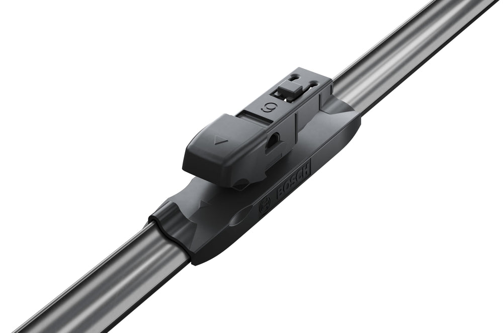 bosch AeroTwin 26" and 16" blades side-by-side for size comparison