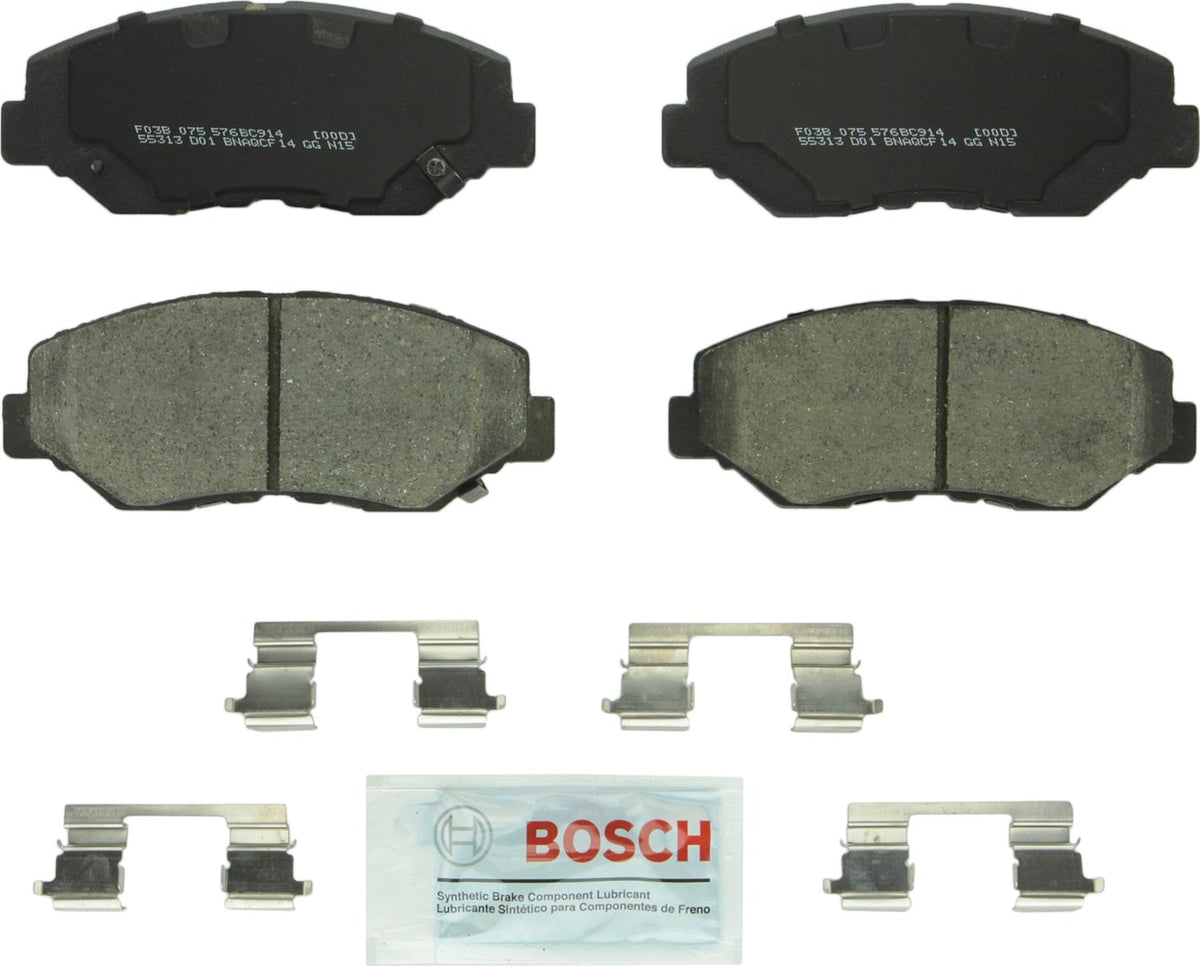 Bosch BC914 front packaging showing pads and included hardware, highlighting reliable fit