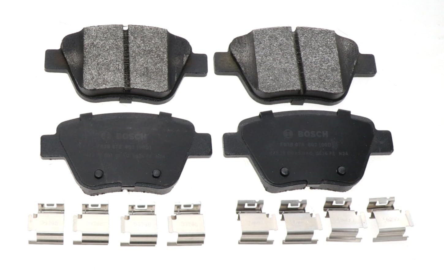 Bosch BP1456 front packaging showing brand and pad set, highlighting quality