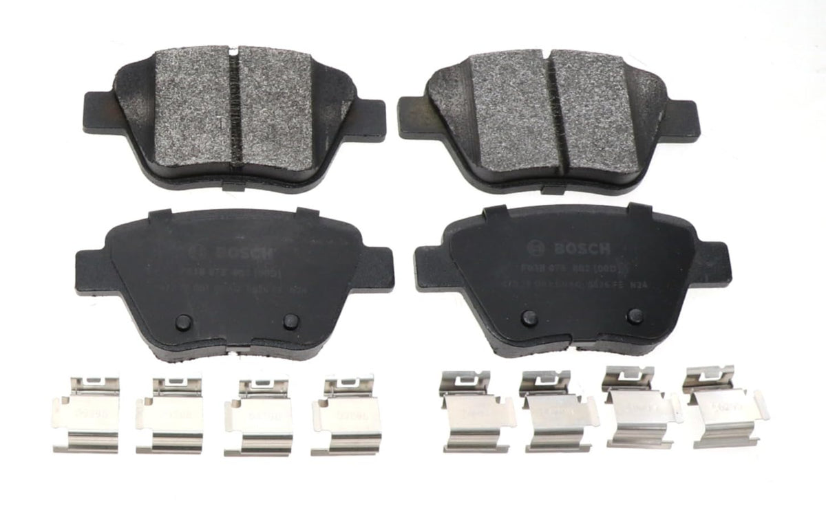 Bosch BP1456 front packaging showing brand and pad set, highlighting quality