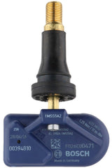Bosch QF0471 front view showing sensor body and rubber valve stem, reliable monitoring benefit
