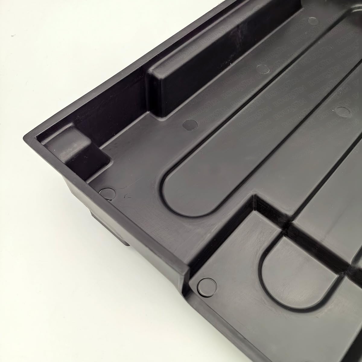 Boursin cover next to ruler showing correct scale for easy verification