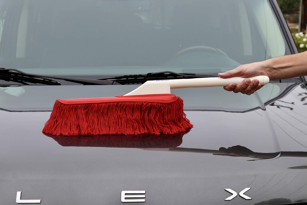 California Car Duster shown with ruler to illustrate the 25-inch length and reach