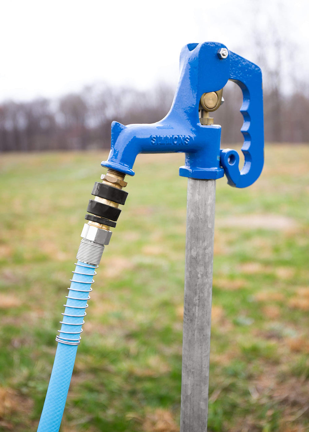 Camco close-up of threads and internal valve highlighting durable brass construction benefit