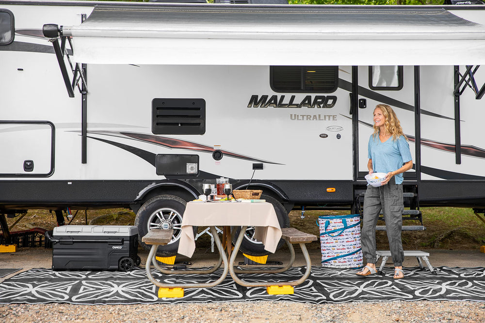 Camco four-block stack demonstrating height increments and adjustability