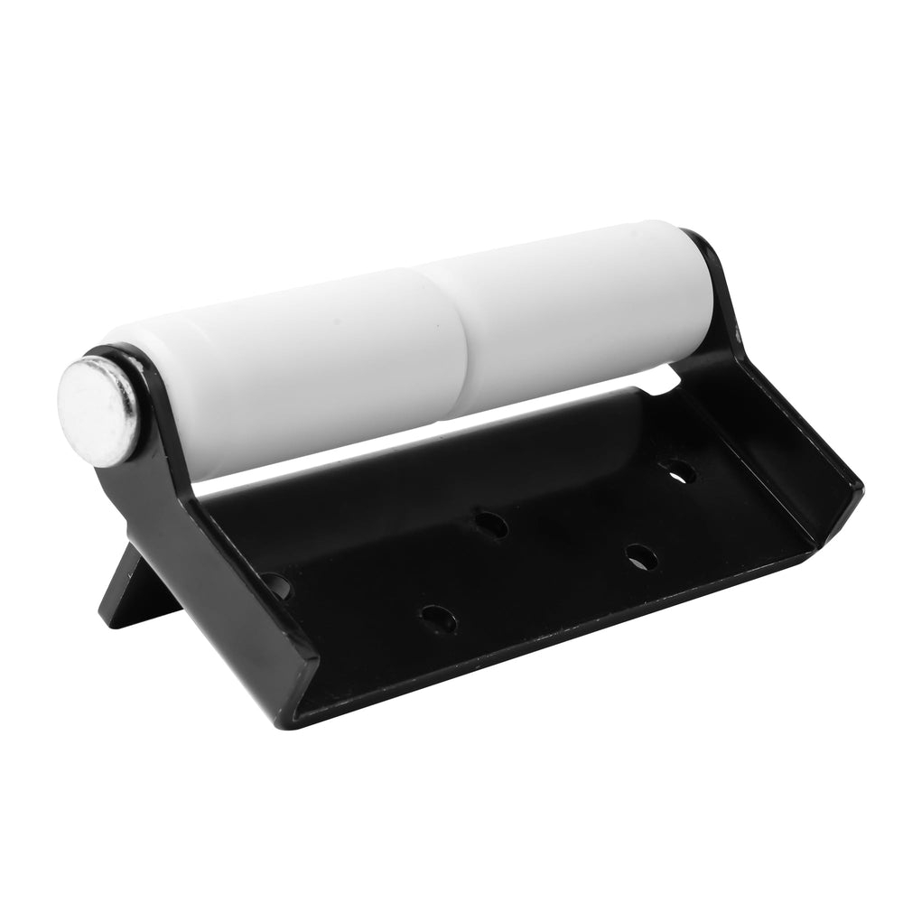 Camotokiit close-up of white nylon roller showing smooth surface for reduced friction