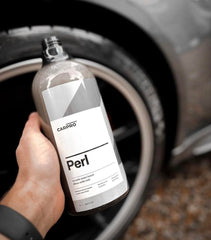 CARPRO PERL close-up of liquid texture highlighting non-greasy satin finish