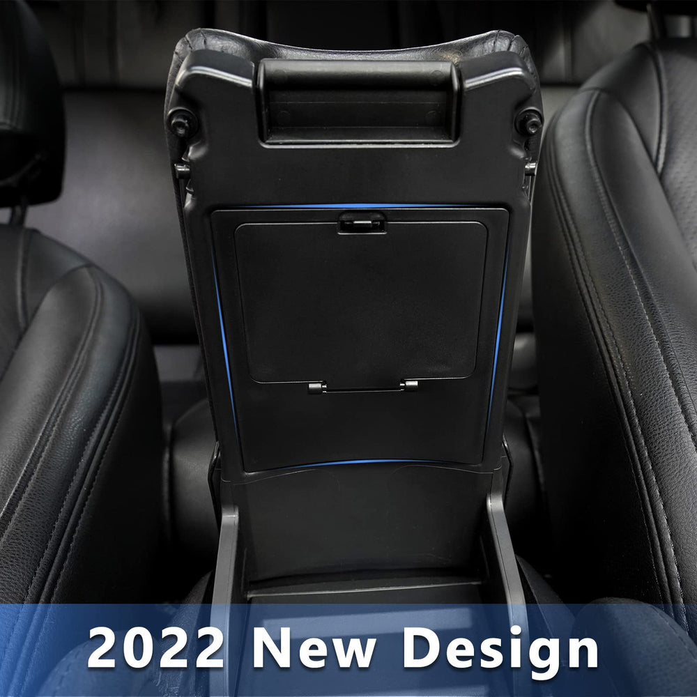 CarQiWireless lifestyle shot of dashboard and organized console improving cabin tidiness