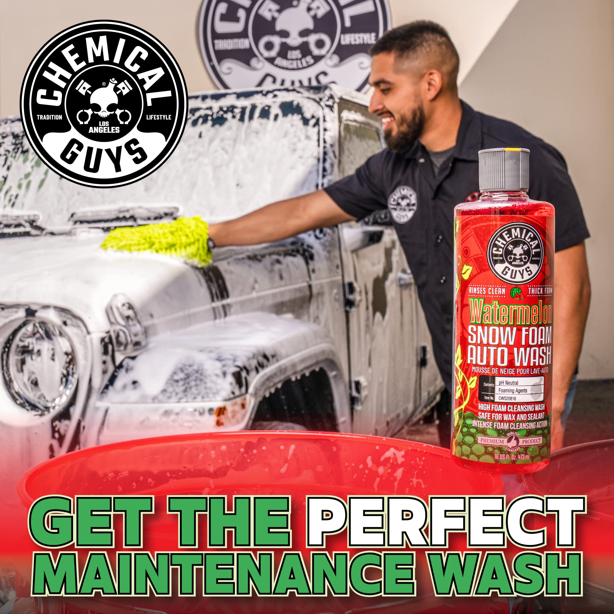 Chemical Guys used with microfiber wash mitt providing safe lubrication benefit