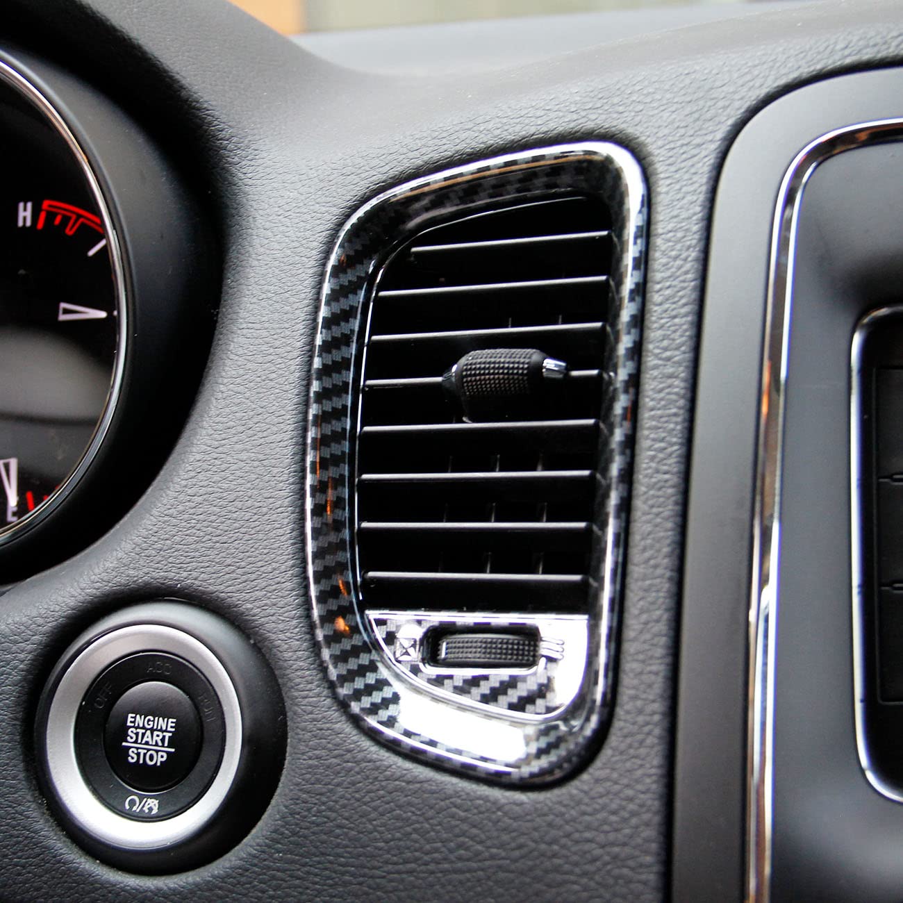 crosselec close-up on textured carbon-look finish highlighting durable layered coating
