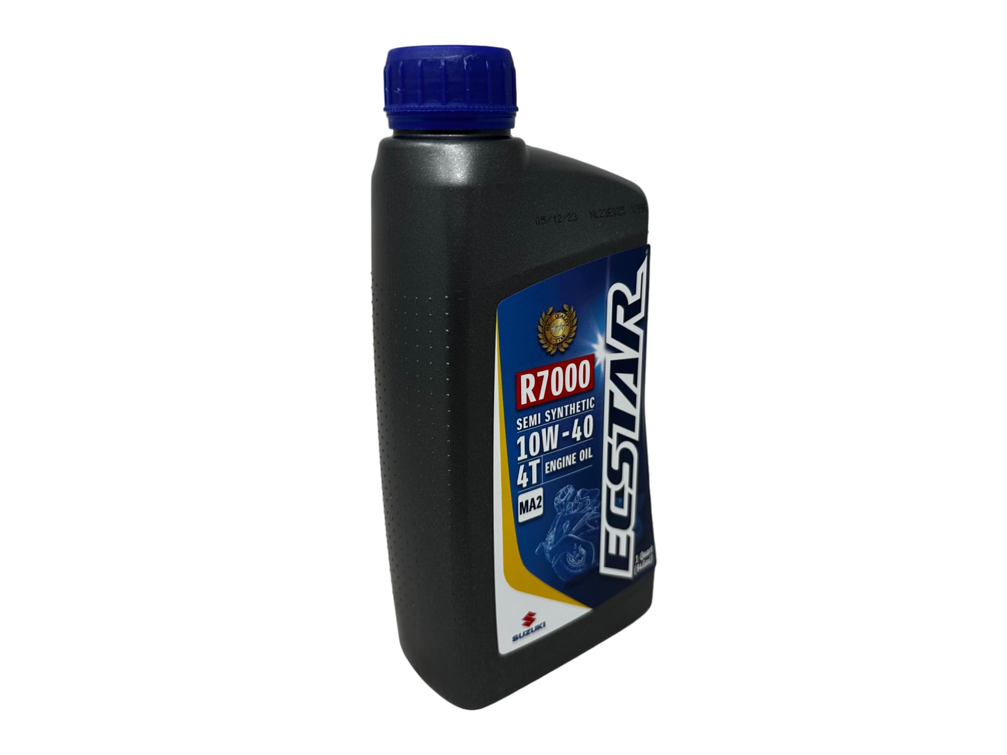Cyclemax ECSTAR bottle beside Suzuki engine ready for straightforward refill