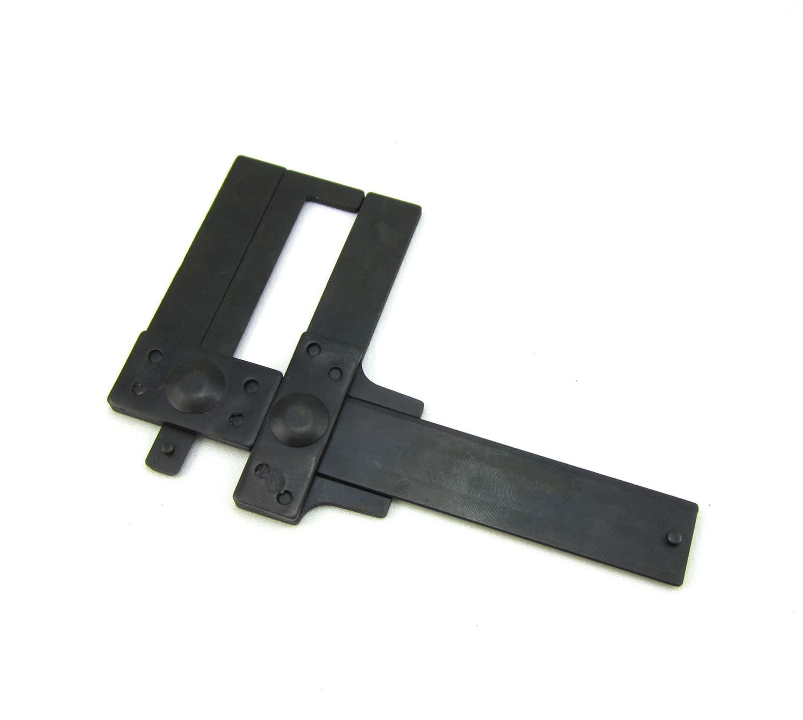 DAMINEDING close-up of locking slide providing secure measurement