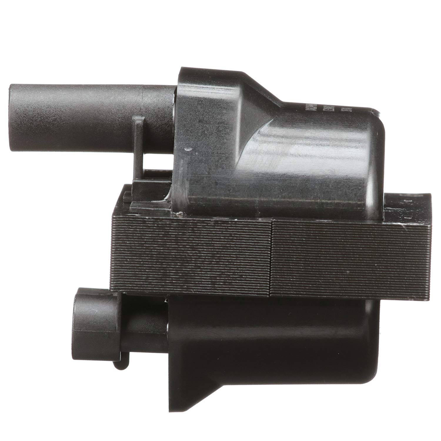 Car driving on road representing Delphi CE20003 improved ignition consistency