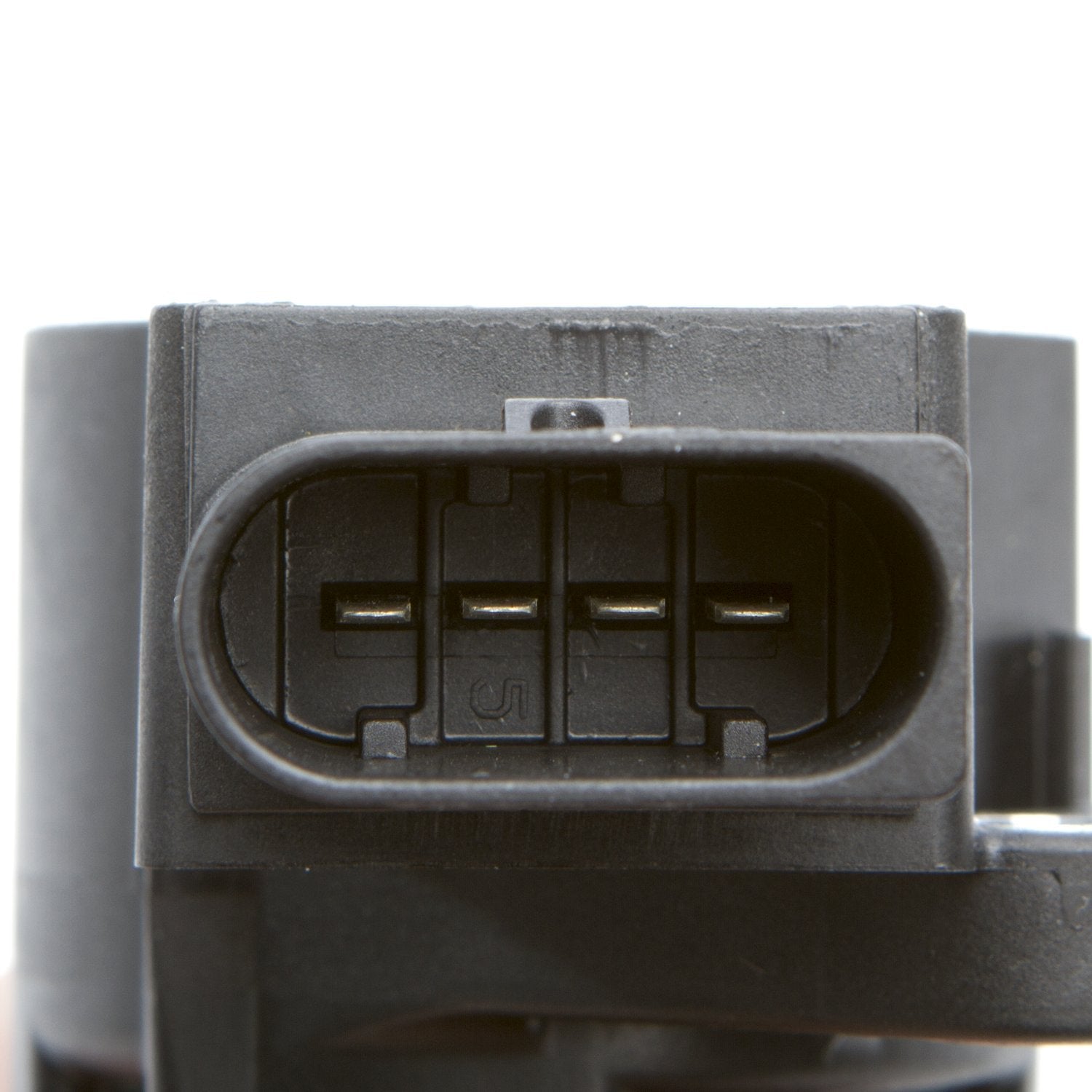 Delphi GN10235 installed on engine bay demonstrating improved start-up performance